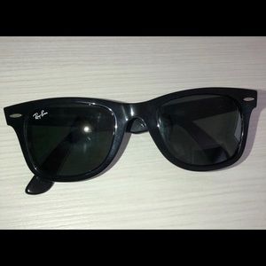 Ray-Ban Sun Glasses